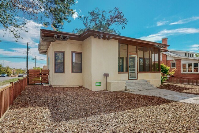 Building Photo - Historic Bungalow 4 Bedroom 3 (3/4) baths ...