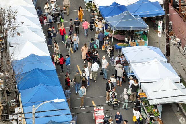 The Mar Vista Farmers Market draws locals to Grand View Boulevard every Sunday.