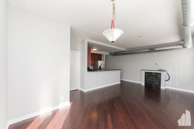 Foto del edificio - 3550 W Montrose Ave
