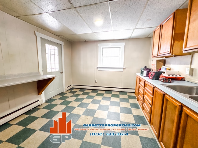 Foto del edificio - 166 Eastern Ave