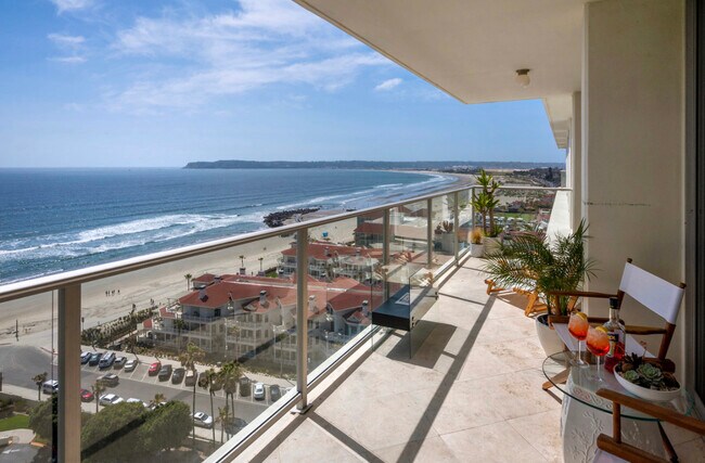 Building Photo - 1710 Avenida Del Mundo