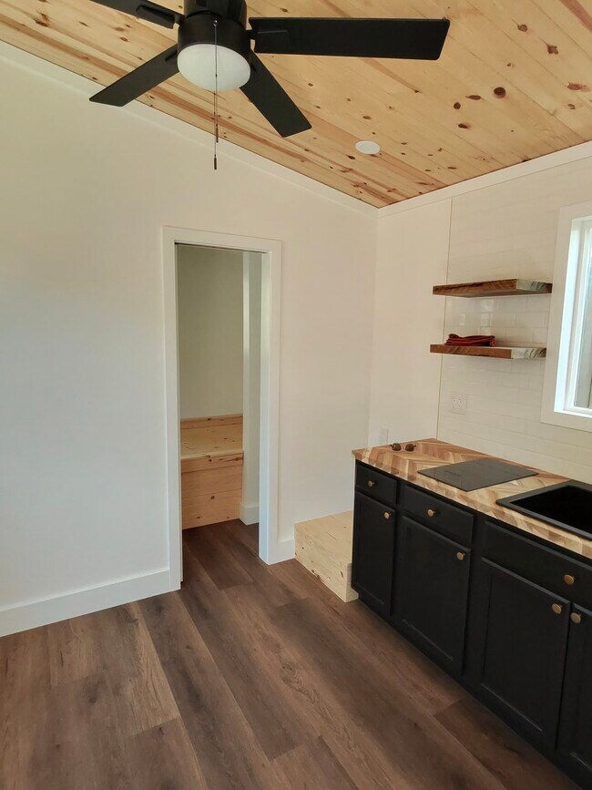 Foto del edificio - 400 Sixth St