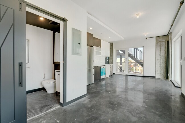 Foto del edificio - 1357 Flatbush Ave