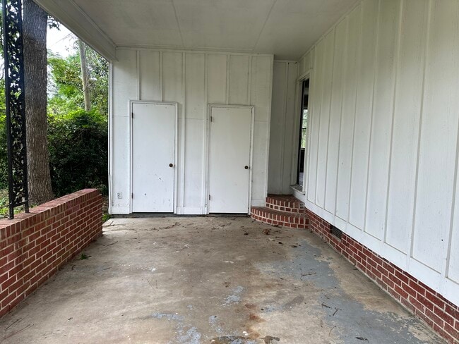 Building Photo - 316 Taylor St