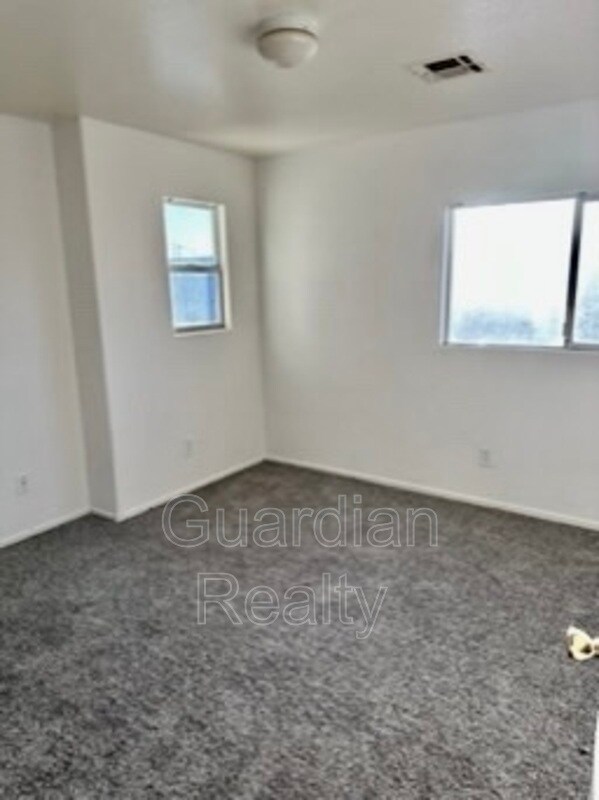 Foto del edificio - 2022 Peacemaker Rd