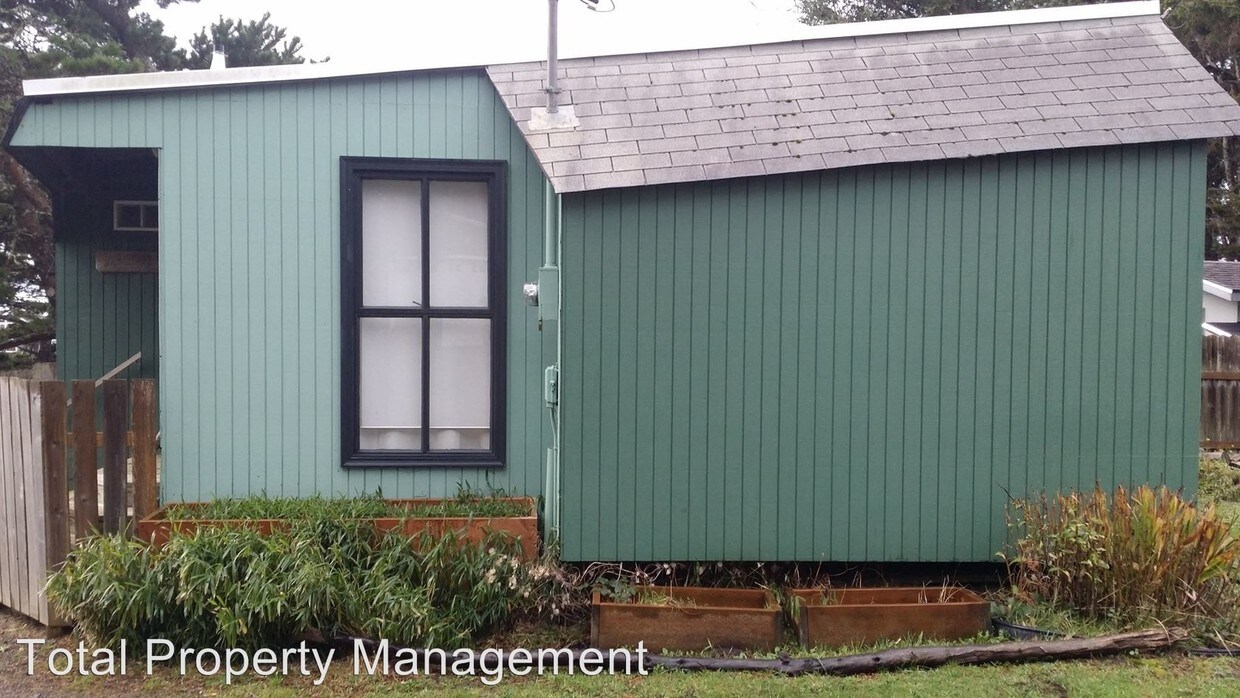 Primary Photo - 5320 NE Logan Rd