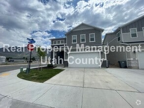 Building Photo - 290 N 1630 W