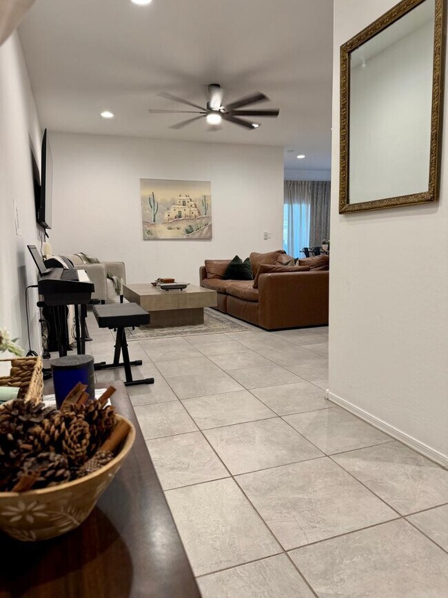 Foto del edificio - 3588 Sequoia St