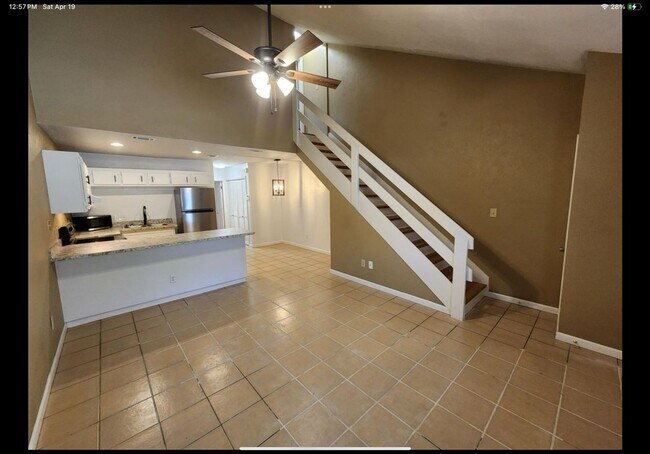 Foto del edificio - Charming 2BR Townhome in Tallahassee near ...
