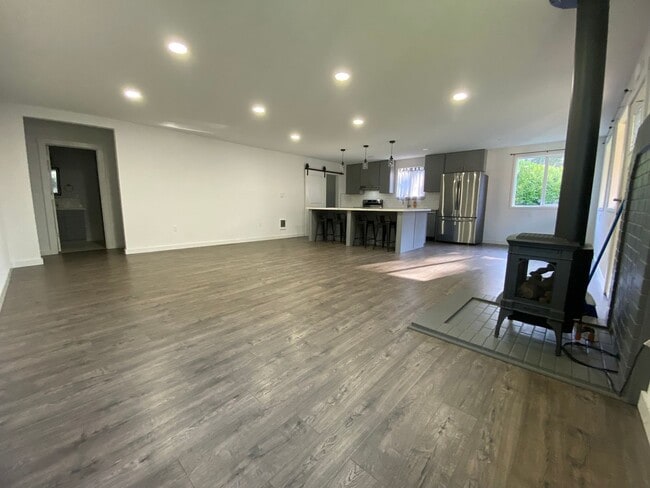 Foto del edificio - BRING YOUR ATVS - JUST MINUTES FROM THE OREGON DUNES!