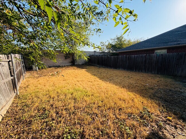 Building Photo - 5713 Swords Dr