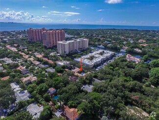 Building Photo - 125 Edgewater Dr