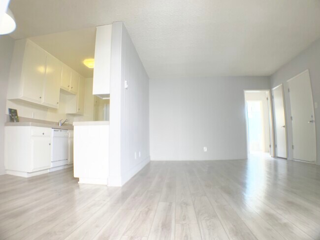 Foto del edificio - 1415 S Bundy Dr