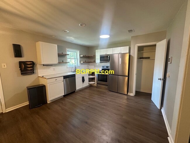 Foto del edificio - 3 Bed House for rent in NLR