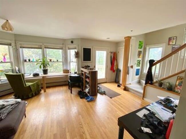 Building Photo - 5 Calarco Ct