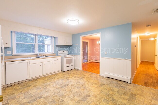 Foto del edificio - 427 Graham Rd