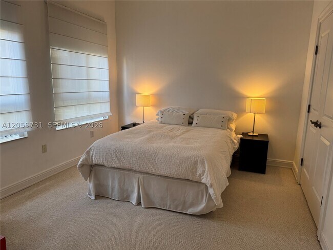 Foto del edificio - 16100 Emerald Estates Dr