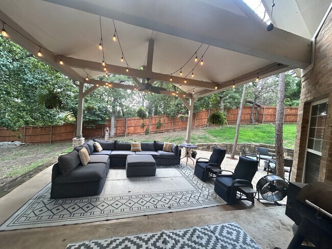 Foto del edificio - 4 Timberline Ct