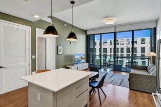 Building Photo - 1220 17th St