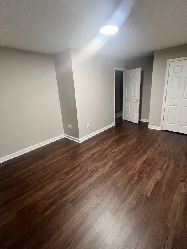 Dormitorio 2 - 235 Main St