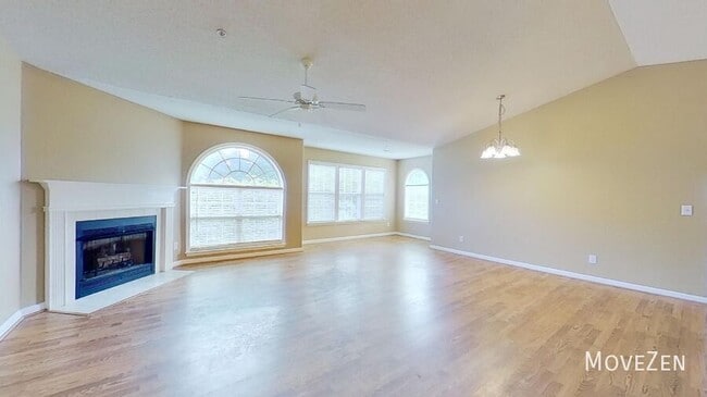 Foto del edificio - 534 Timberline Ridge Ln