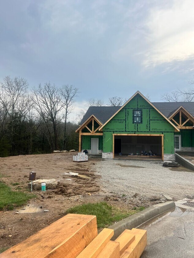 Foto del edificio - New Construction 3bd/2ba duplex (Calli Court)