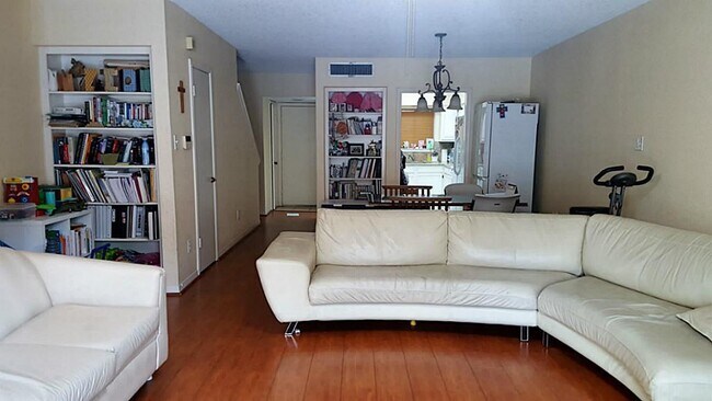 Foto del edificio - 995 Memorial Village Dr