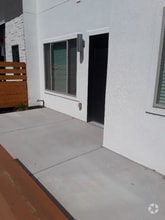 Building Photo - 2189 525 W