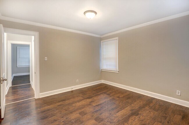 Foto del edificio - 606 West 35th