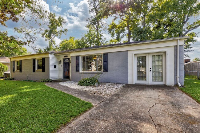 Foto del edificio - 3-Bedroom Ranch Home