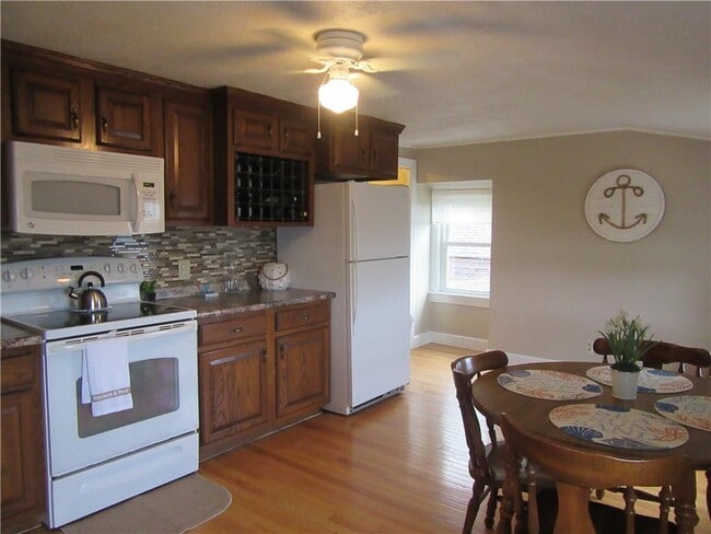 Building Photo - 5443 Post Rd