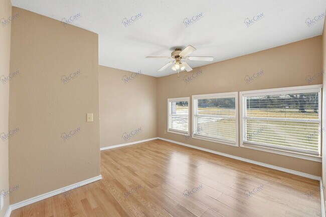 Foto del edificio - 1309 Oakridge Rd