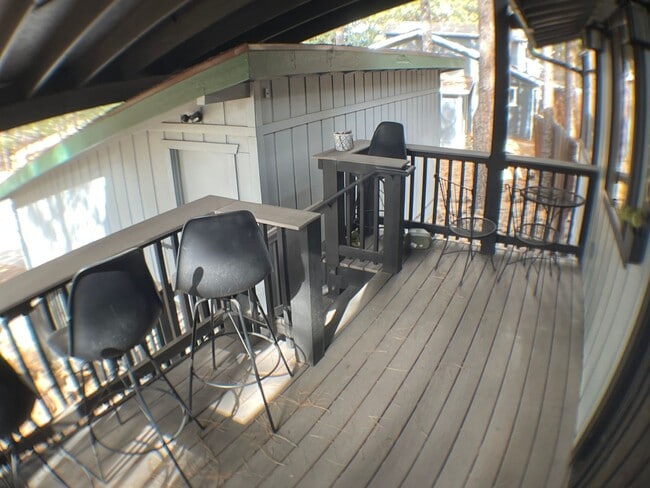 Building Photo - Sweet 4 bedroom home just east of the hosp...