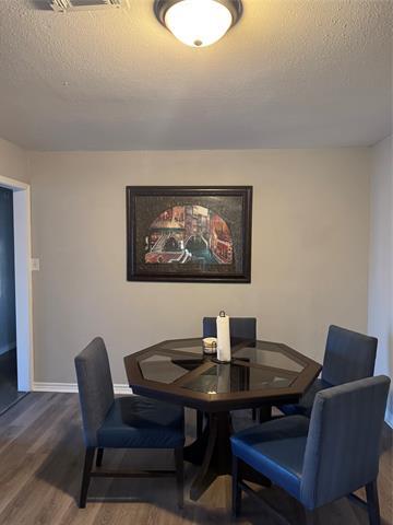 Foto del edificio - 1470 Beechwood Ln