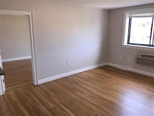 Foto del edificio - 131 Summer St