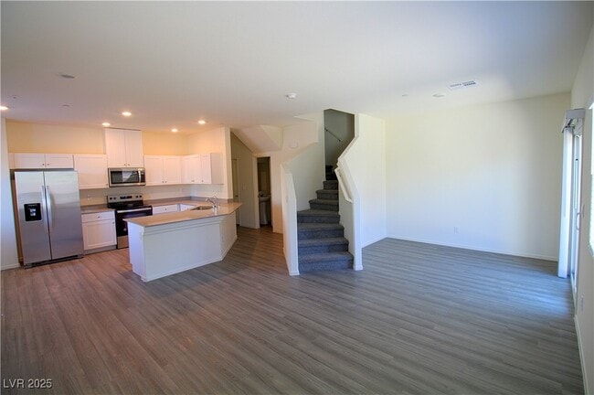 Building Photo - 4755 Zodiac Sky Ave