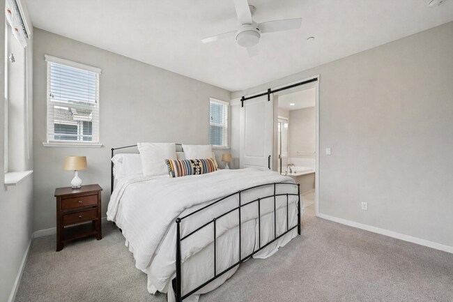 Foto del edificio - 816 Wellington Pl