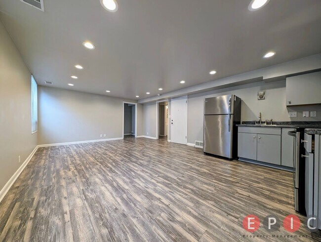 Foto del edificio - Remodeled basement apartment in Harvard/Yale Area