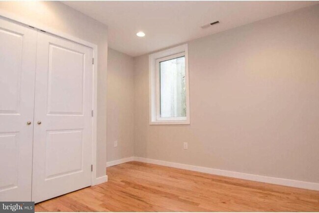 Foto del edificio - 1819 Ginnodo St