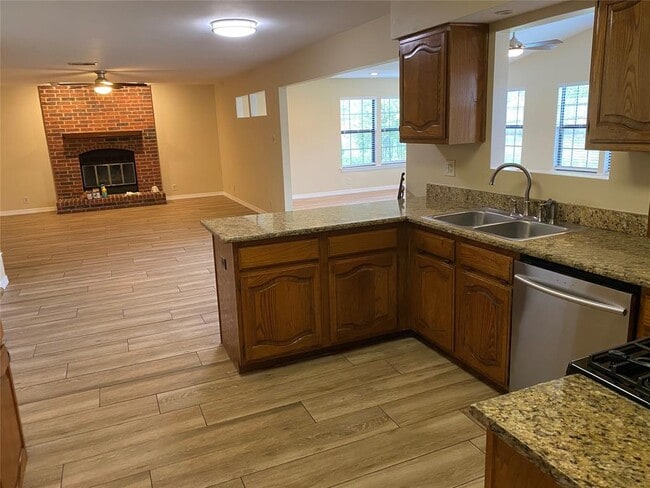 Foto del edificio - 1903 Terisu Cove