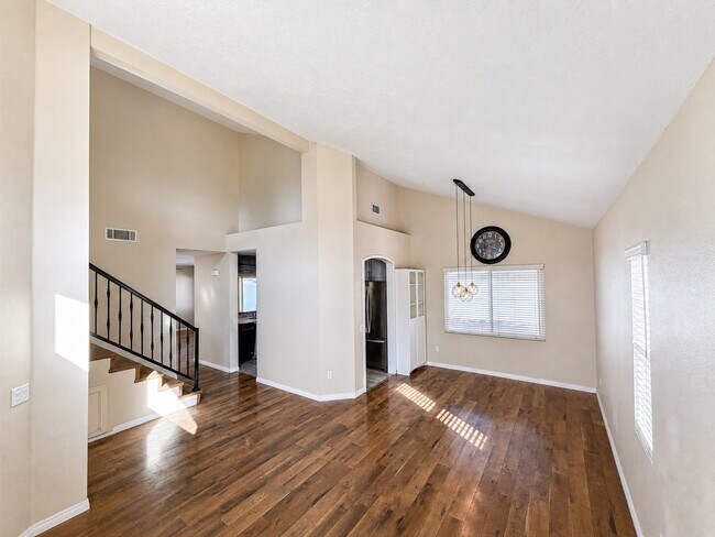 Building Photo - 28561 Foxboro Ln