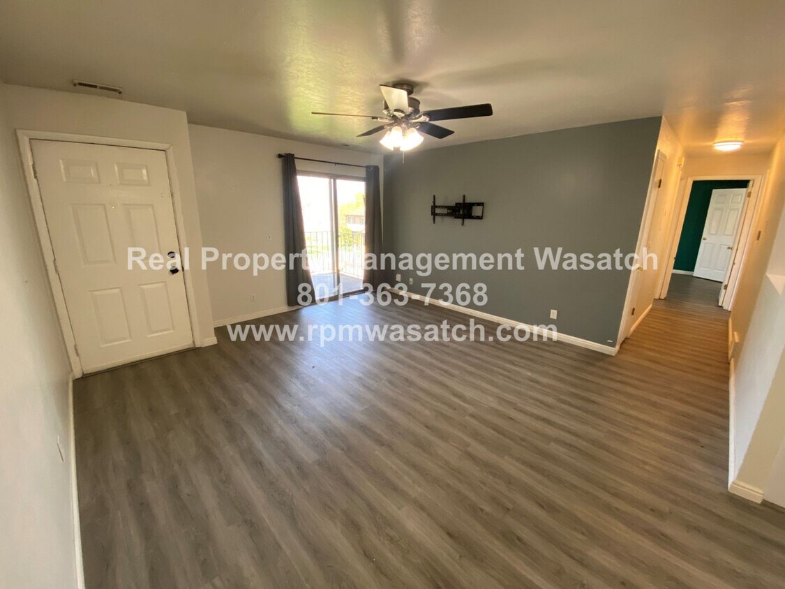 Primary Photo - 4188 S Oak Meadows