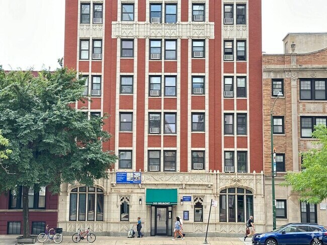Building Photo - 508 W Belmont Ave