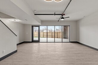 Building Photo - Station House | Near The Loop