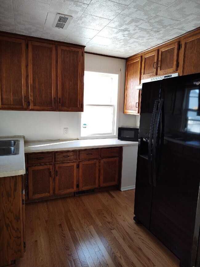 Kitchen - 200 W Mill St