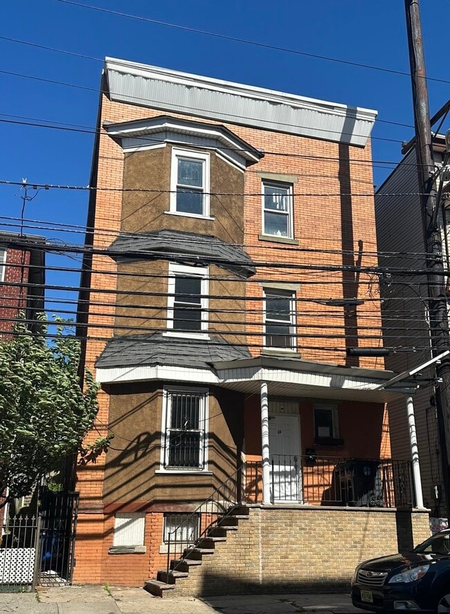 Building Photo - 35 Norfolk St