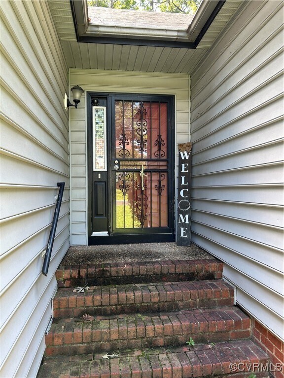 Building Photo - 1520 Crawford Wood Dr