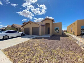 Building Photo - 5710 Saluki Dr