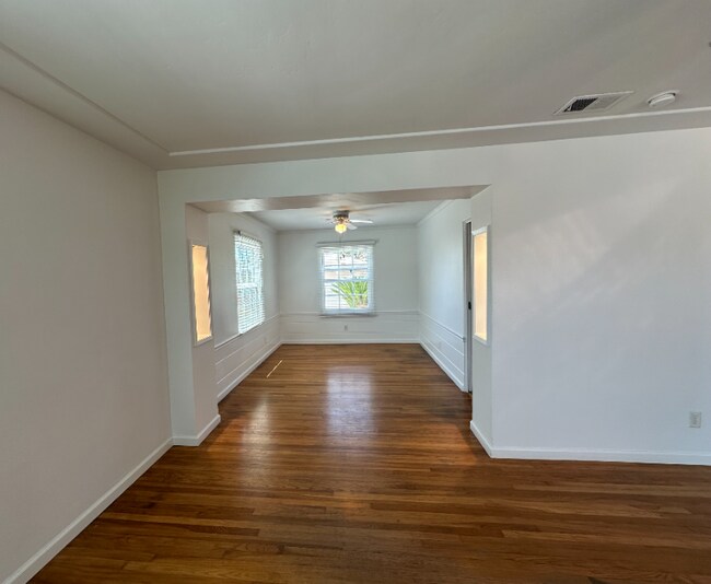 Foto del edificio - 4622 67th St