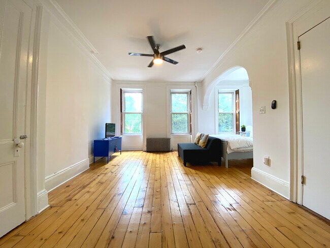 Foto del edificio - 314 Montgomery St